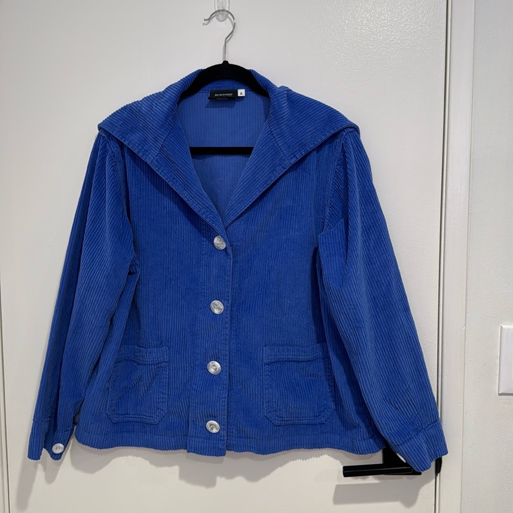 Like new Big Bud Press jacket